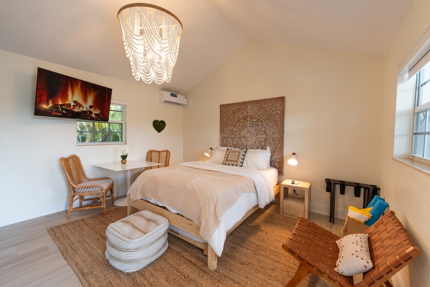 More Photos Of 2502 Tamarind Dr, Hutchinson Island Hotel For Sale
