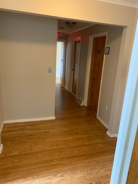 More Photos Of 304 Newton Ave, Oaklyn Office For Sale