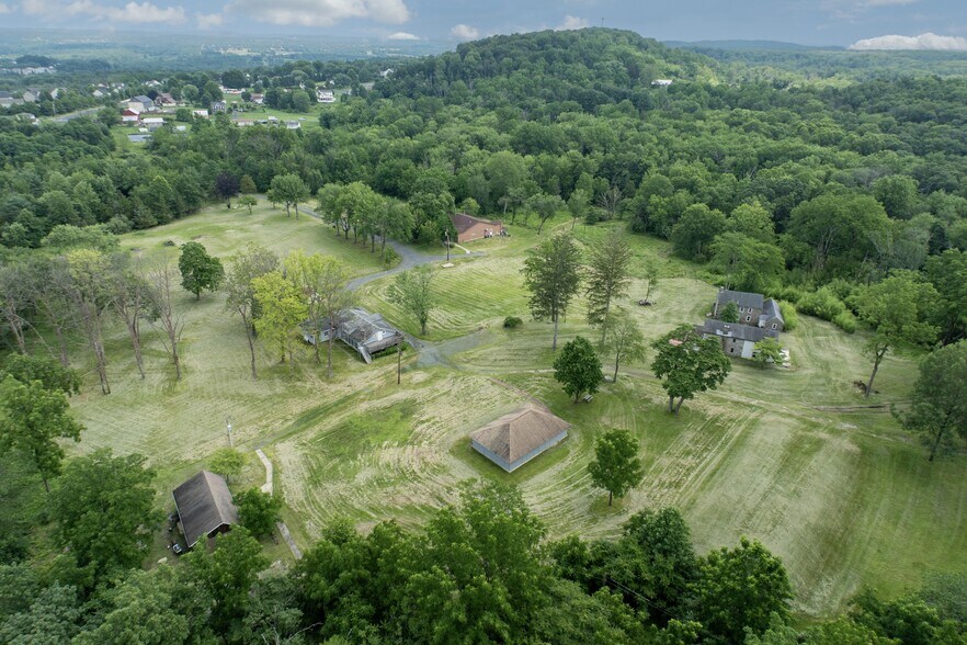 Primary Photo Of 2488 Sanatoga Rd, Pottstown Lodge Meeting Hall For Sale