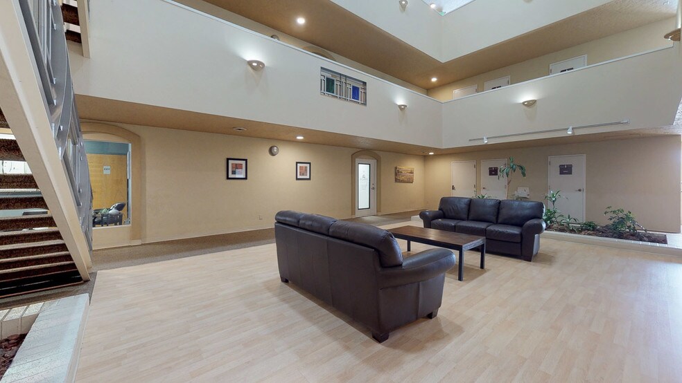 More Photos Of 925 Stevens Dr, Richland Office For Lease