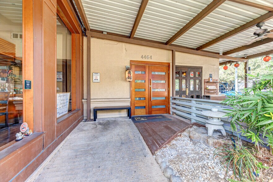 More Photos Of 4464 Montrose Blvd, Houston Specialty For Lease