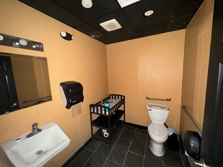 More Photos Of 730 S Main St, Adrian Restaurant For Sale