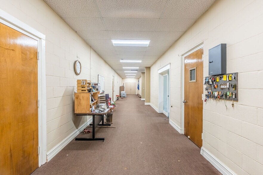 More Photos Of 140 College St, Crofton Schools For Sale