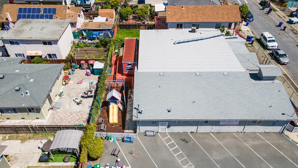 More Photos Of 671 9th St, Richmond Specialty For Sale