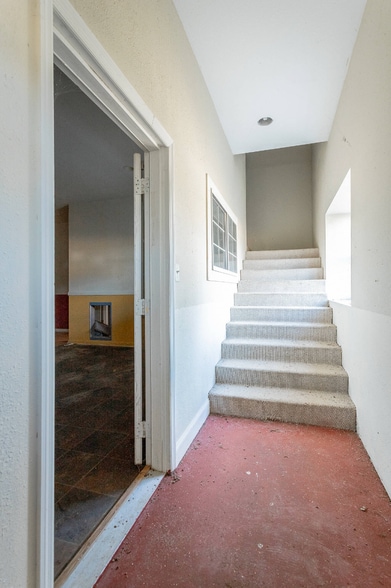 More Photos Of 0 Ehrich Ave, Bridgeport Religious Facility For Sale