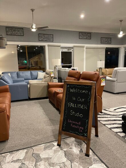 More Photos Of 29 Eglin Pky SE, Fort Walton Beach Freestanding For Sale