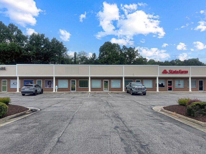 Primary Photo Of 13995 US Highway 29, Chatham Medical For Lease