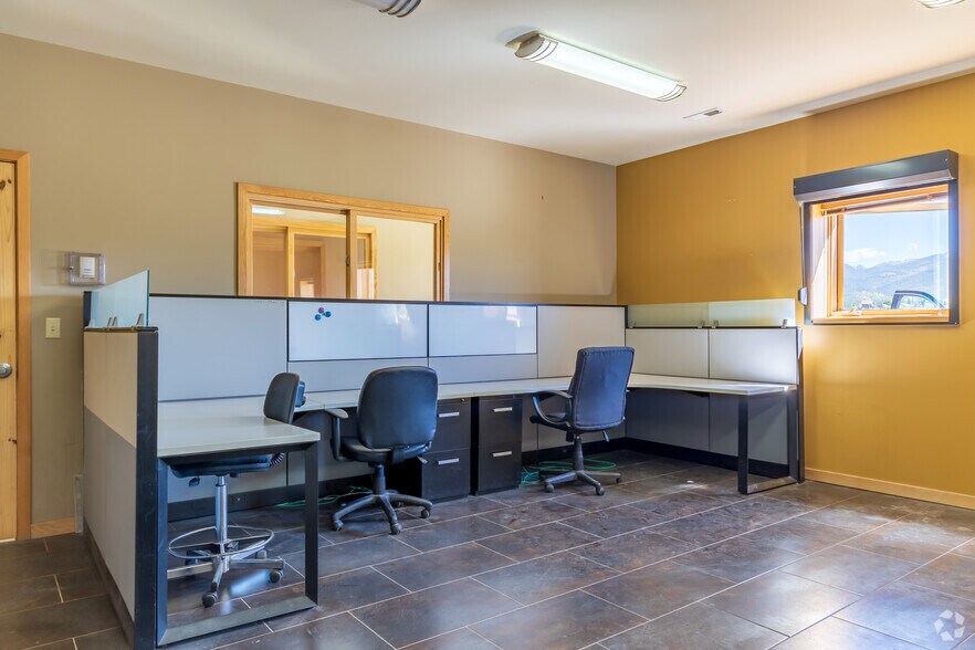 More Photos Of 72399 US Highway 40, Tabernash Showroom For Sale