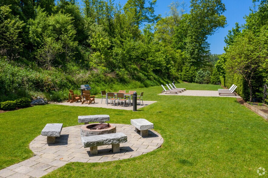 More Photos Of 34 Oakwood Ave, Norwalk Apartments For Lease