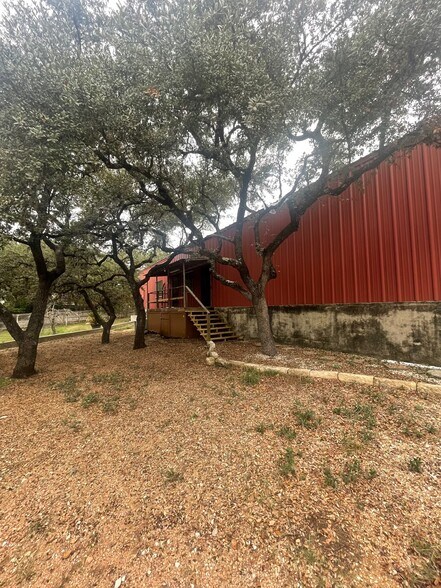 More Photos Of 2702 N Loop 1604 E, San Antonio Office For Lease