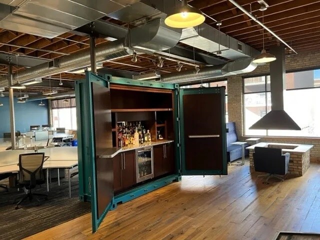 More Photos Of 101 S Washington St, Green Bay Loft Creative Space For Lease