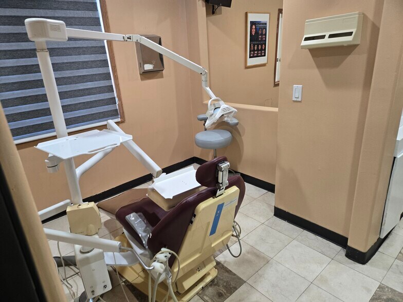 More Photos Of 335 W Arrow Hwy, Glendora Medical For Lease