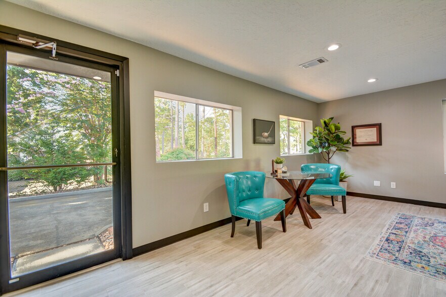 More Photos Of 26615 Oak Ridge Dr, The Woodlands Office For Lease