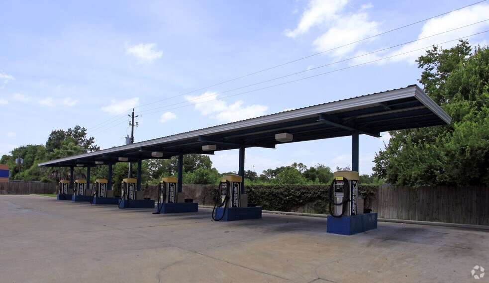 More Photos Of 8450 Bellfort Ave, Houston Carwash For Lease