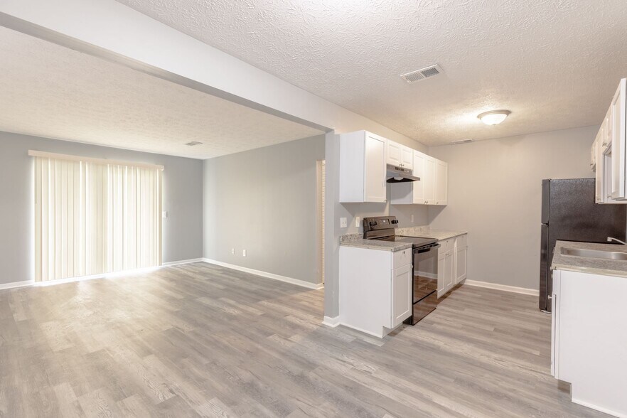 More Photos Of 333 S Mock Rd, Albany Apartments For Sale