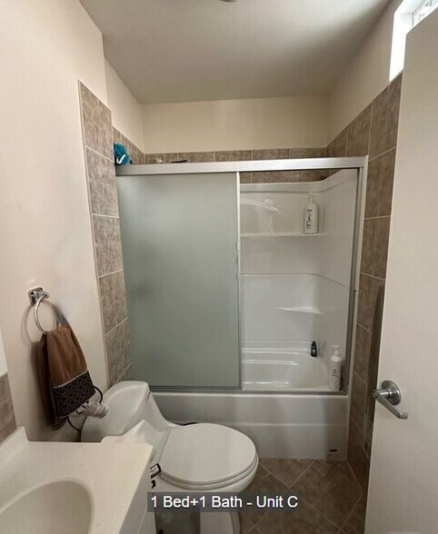 More Photos Of 7304 Canby Ave, Reseda Freestanding For Sale