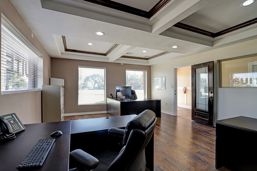 More Photos Of 16910 FM 2920 Rd, Tomball Office For Lease