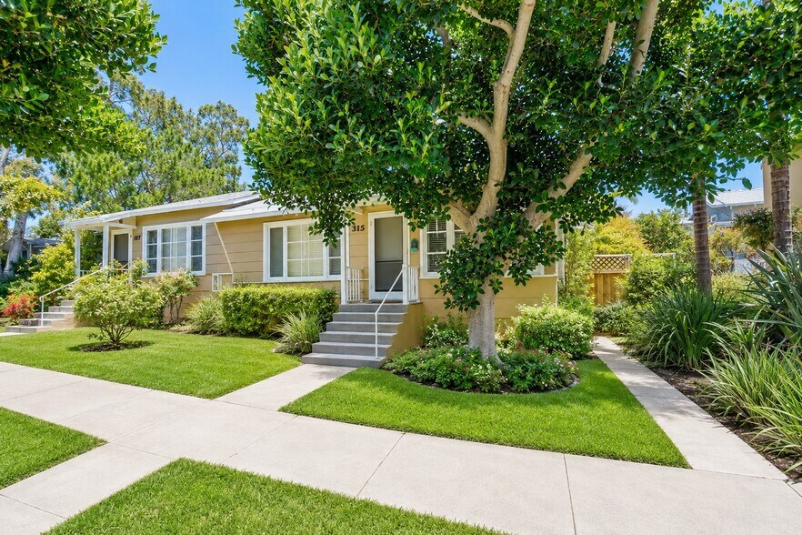 More Photos Of 379 Aster St, Laguna Beach Apartments For Sale