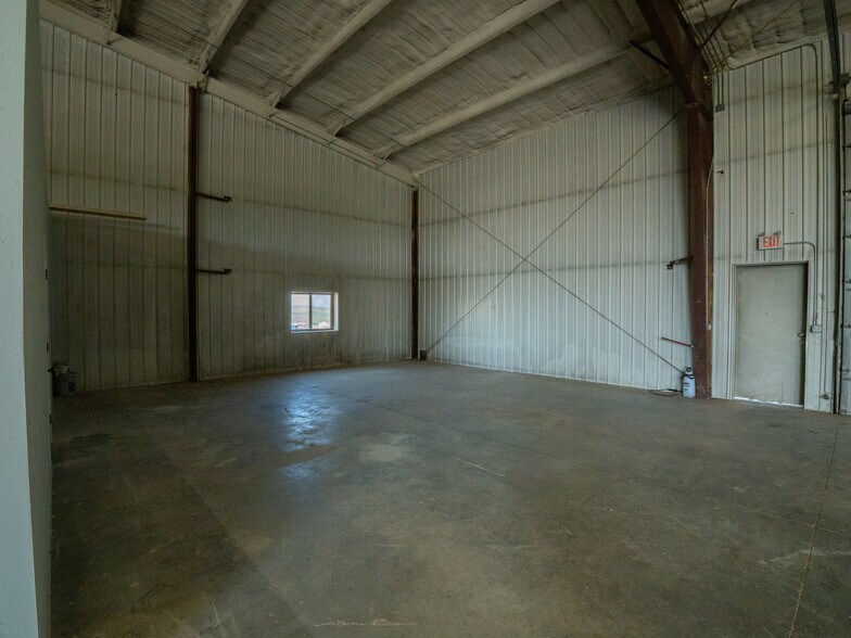 More Photos Of 12509 20th H St, Watford City Industrial For Sale
