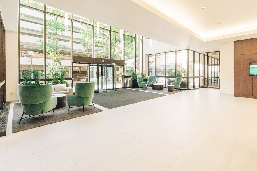 More Photos Of 1500 SW 1st Ave, Portland Office For Lease