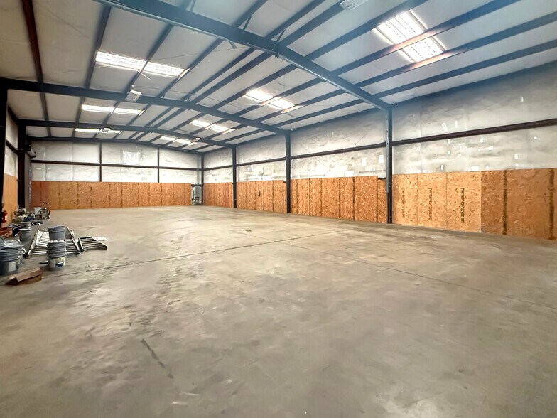 More Photos Of 1305 Whigham Pl, Tuscaloosa Warehouse For Lease