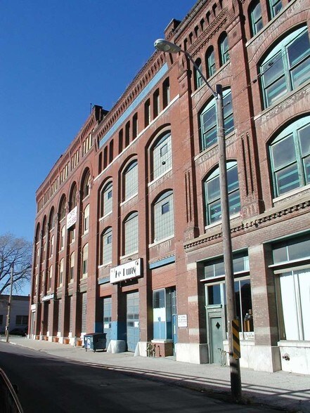 More Photos Of 1408 W 12th St, Kansas City Warehouse For Lease