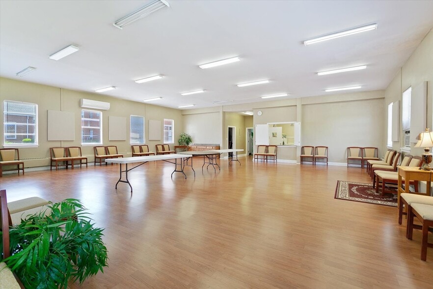 More Photos Of 1228 Todds Ln, Hampton Religious Facility For Sale