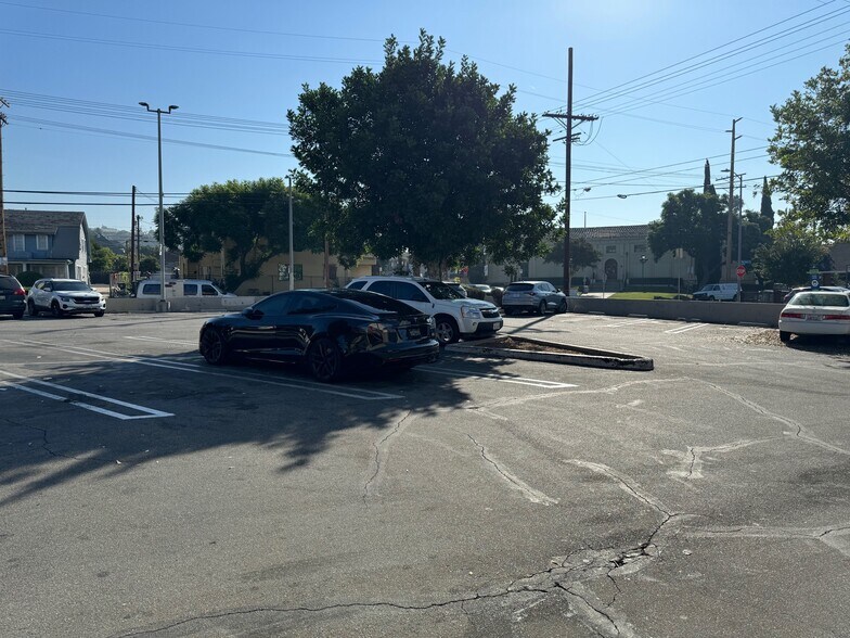 More Photos Of 111 E Avenue 26, Los Angeles Freestanding For Lease