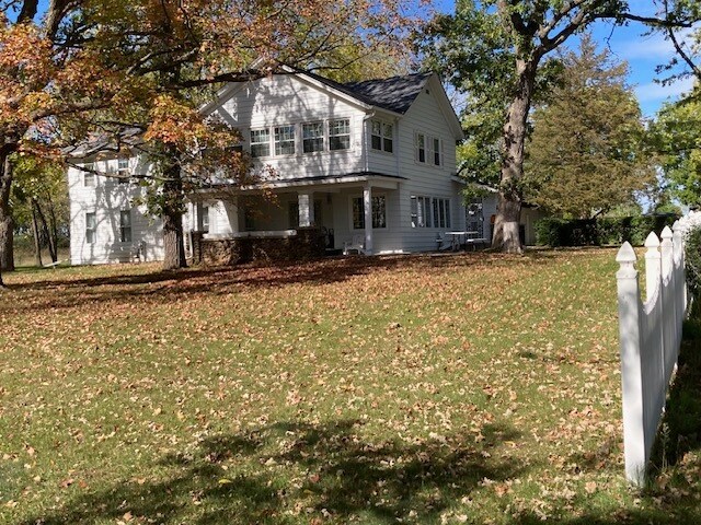 More Photos Of 540 North St, Green Lake Storefront Retail Residential For Sale