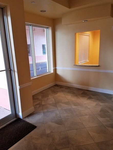 More Photos Of 709 S Federal Hwy, Boynton Beach Medical For Sale