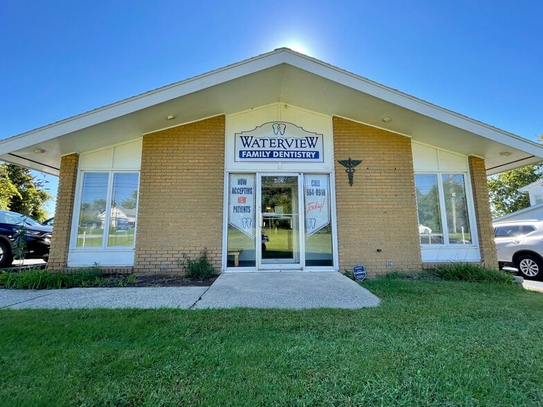 Primary Photo Of 492 Hudson Ave, Stillwater Medical For Lease