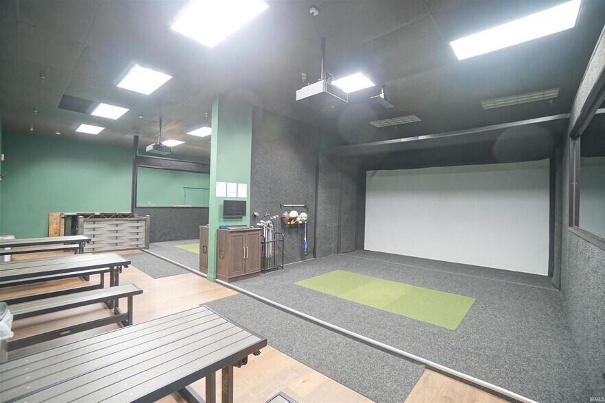 More Photos Of 701 Main St, Rochester Restaurant For Sale