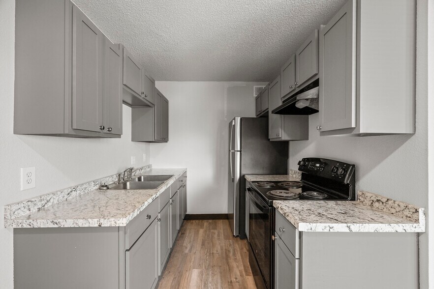More Photos Of 1805 S Y St, Fort Smith Apartments For Sale