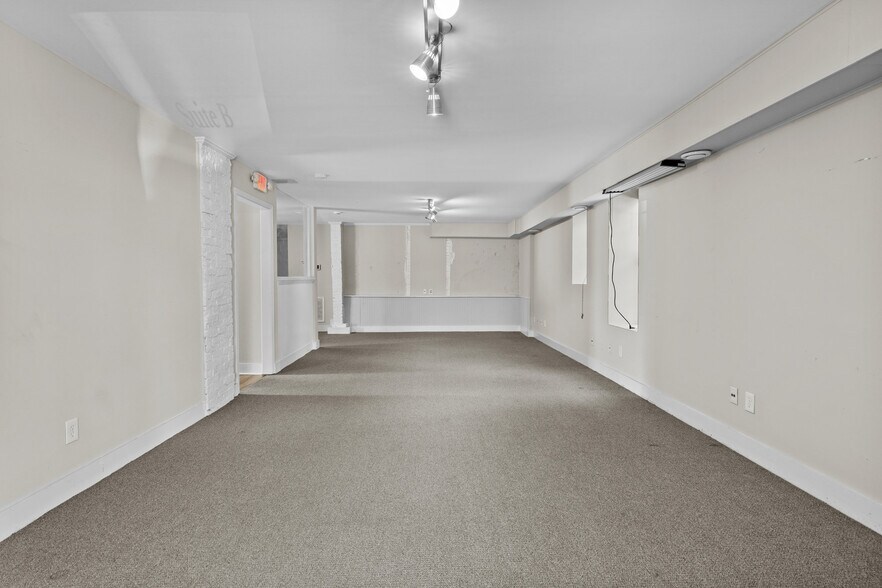 More Photos Of 90 E Moreno St, Buford Office Residential For Sale