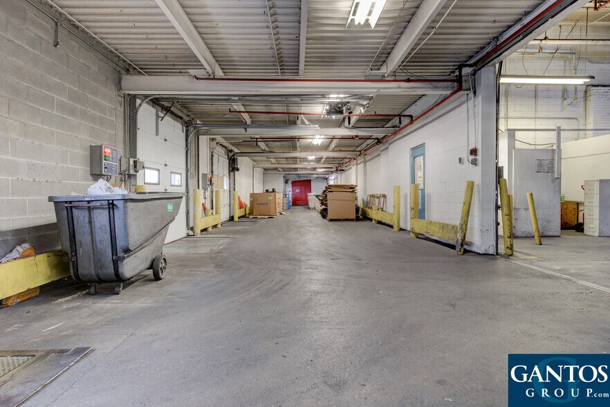 More Photos Of 1957 Beverly Ave SW, Grand Rapids Industrial For Sale