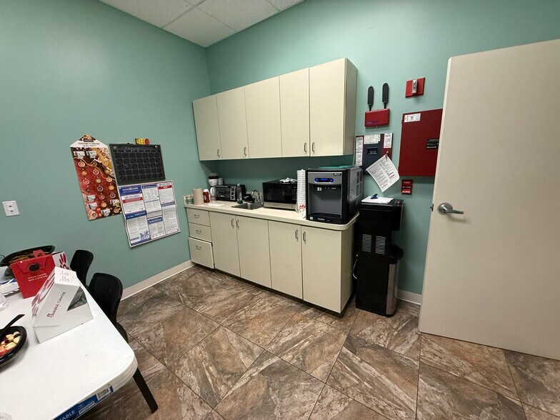 More Photos Of 1180 W Granada Blvd, Ormond Beach Medical For Lease