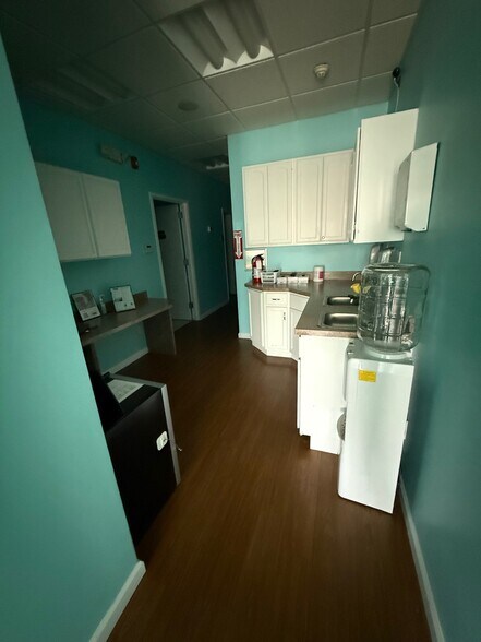 More Photos Of 351 Fort Salonga Rd, Northport Healthcare For Sale