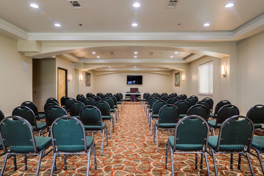 More Photos Of 2011 N Highway 78, Wylie Hotel For Sale