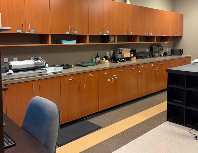 More Photos Of 1115 E Cottonwood Ln, Casa Grande Office For Lease