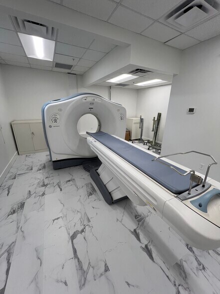 More Photos Of 14 Oak Forest Rd, Bluffton Medical For Lease