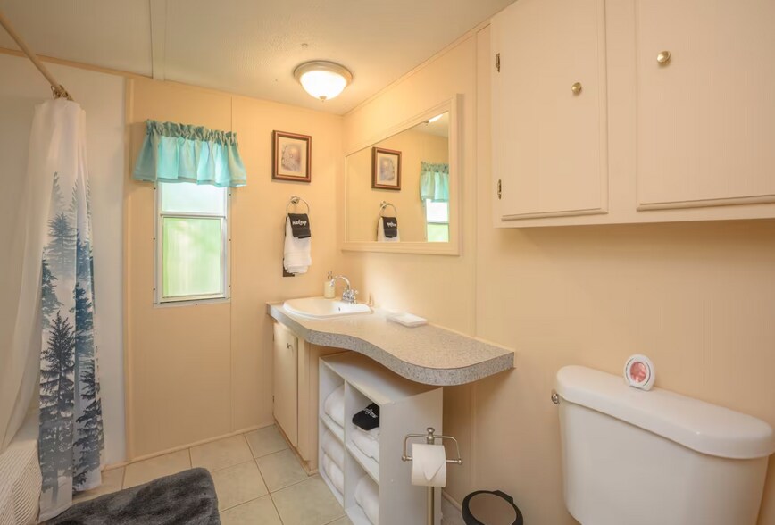 More Photos Of 84-86 Benson Rd, Travelers Rest Specialty For Sale