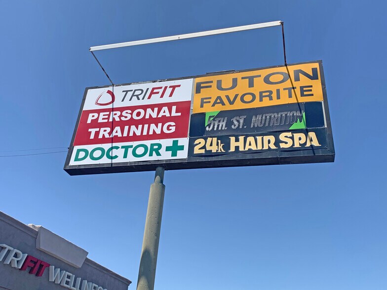 More Photos Of 505-515 E Camelback Rd, Phoenix Storefront For Lease