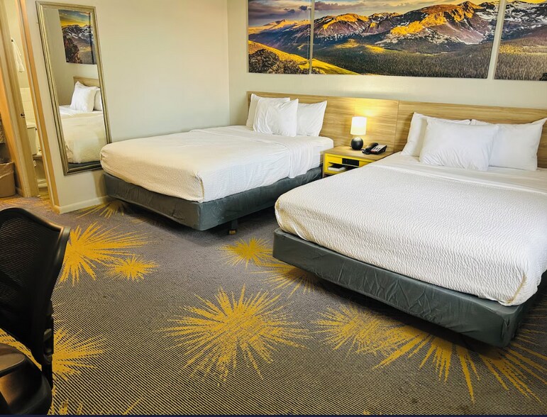 More Photos Of 109 16th St, Wheatland Hotel For Sale