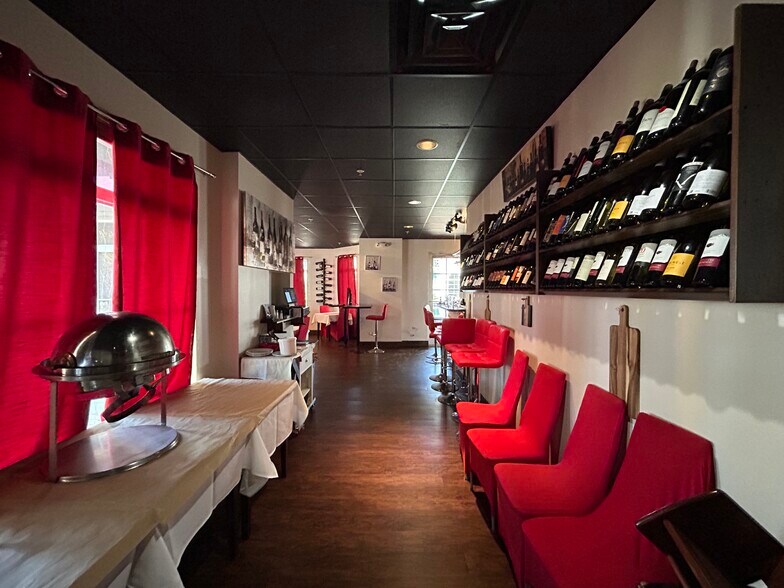 More Photos Of 3983 Destination Dr, Osprey Storefront Retail Office For Sale