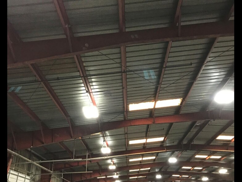 More Photos Of 11765 Darryl Dr, Baton Rouge Warehouse For Lease