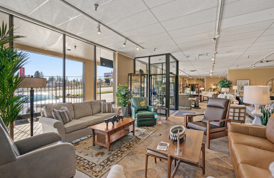 More Photos Of 8313 N Division St, Spokane Freestanding For Sale