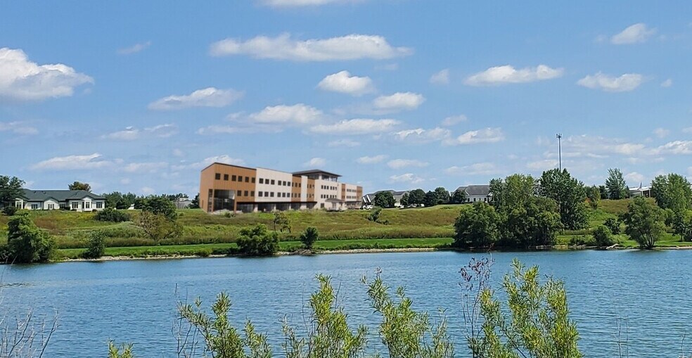 More Photos Of Chancellor Dr, Cedar Falls Office For Lease
