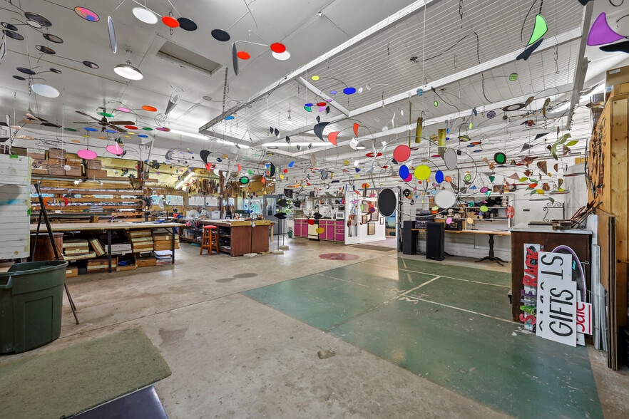 More Photos Of 8 Center St, West Stockbridge Restaurant For Sale
