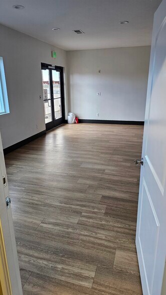 More Photos Of 2535 N Boulevard, Idaho Falls Office For Lease