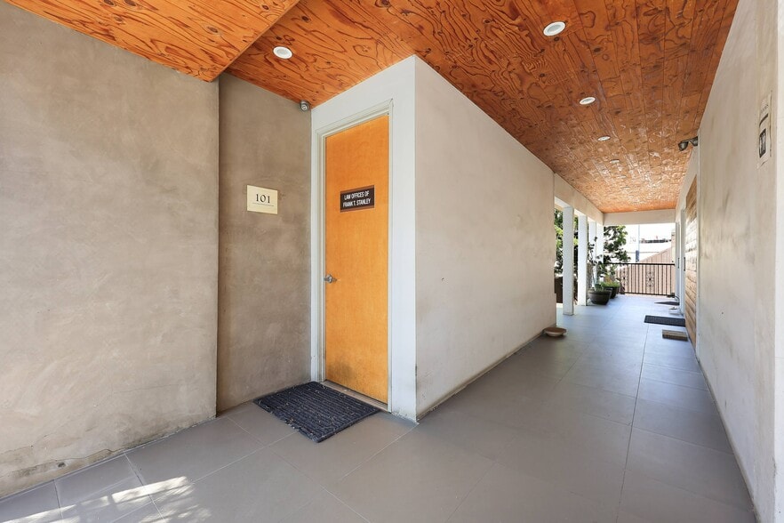 More Photos Of 101 S Virgil Ave, Los Angeles Freestanding For Sale